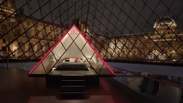 Airbnb x Louvre ©Julian Abrams14.jpg