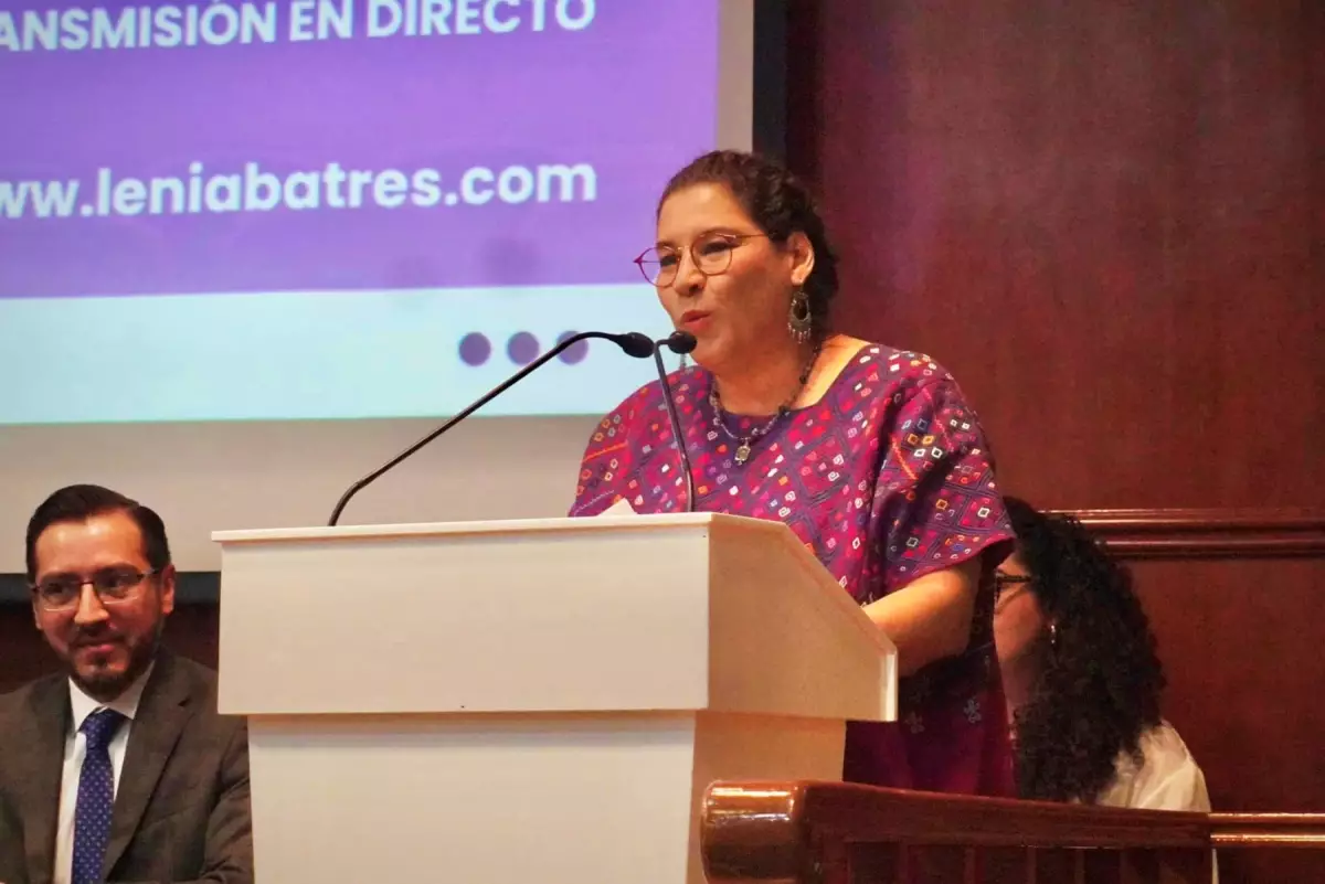 lenia batres polemicas.jpg