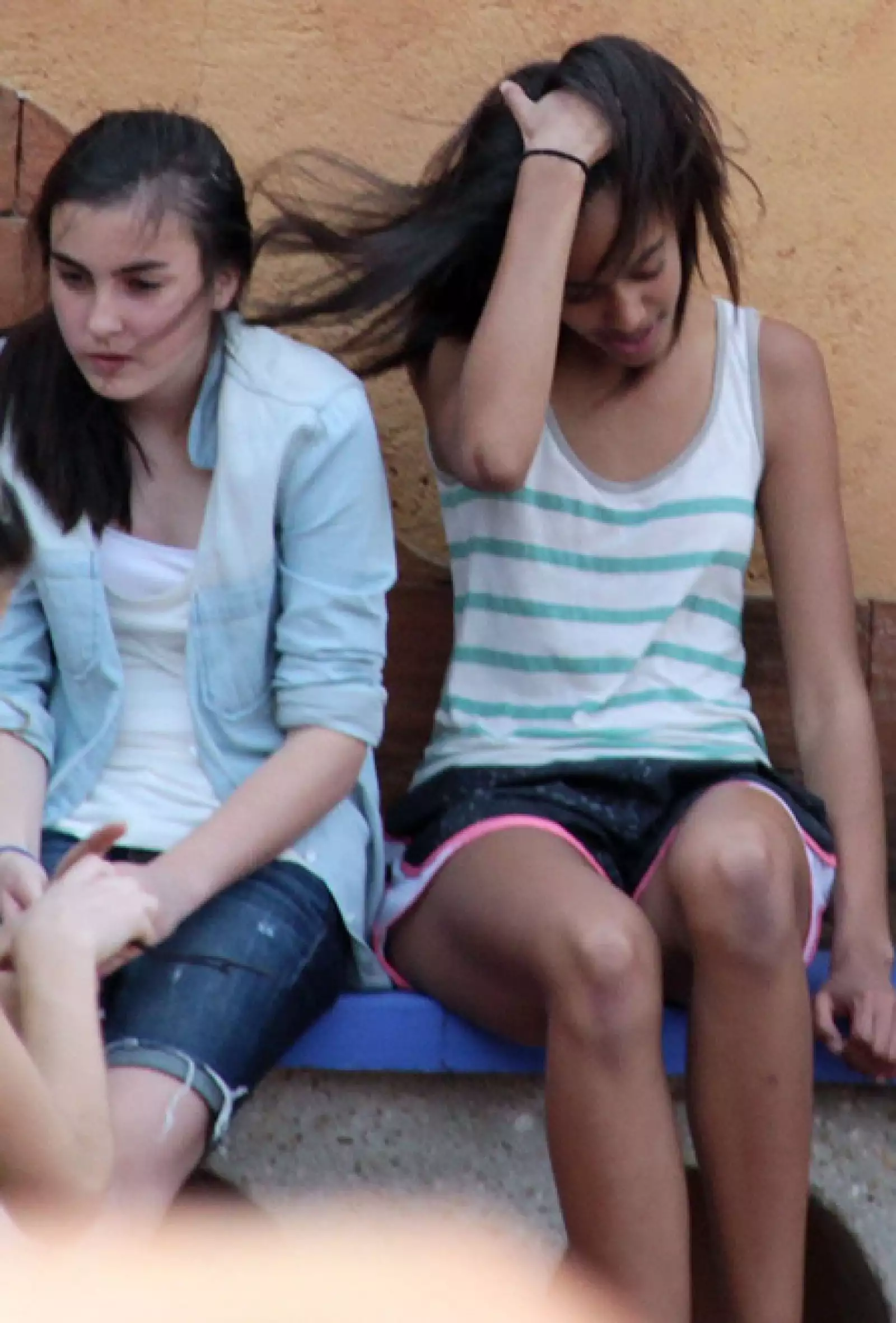 Según información oficial, la hija mayor del matrimonio Obama contó con una escolta integrada por 25 agentes del llamado Servicio Secreto.