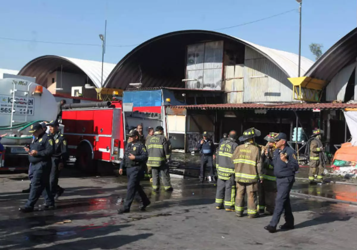Incendio en la Central de Abasto de la Ciudad de México