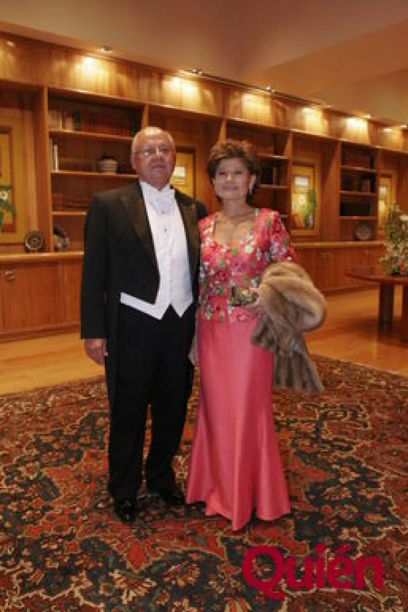 Ana Corona, Alberto Corona