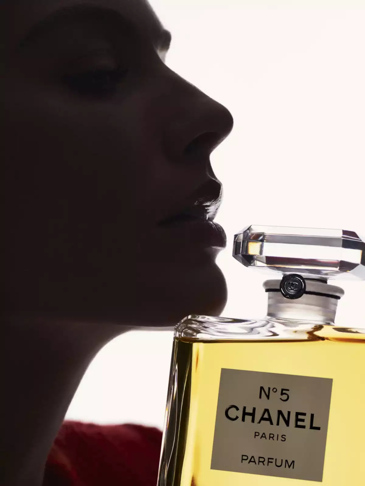 Margot Robbie Chanel