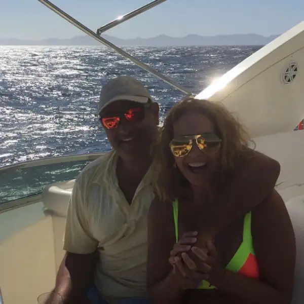 Lucero y Michel Kuri felices en sus vacaciones.