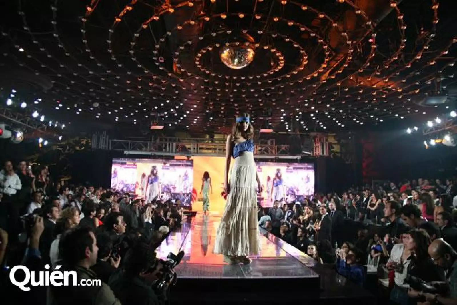 Desfile Color Parade de Sears