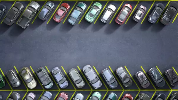 Menos cajones, menos carros
