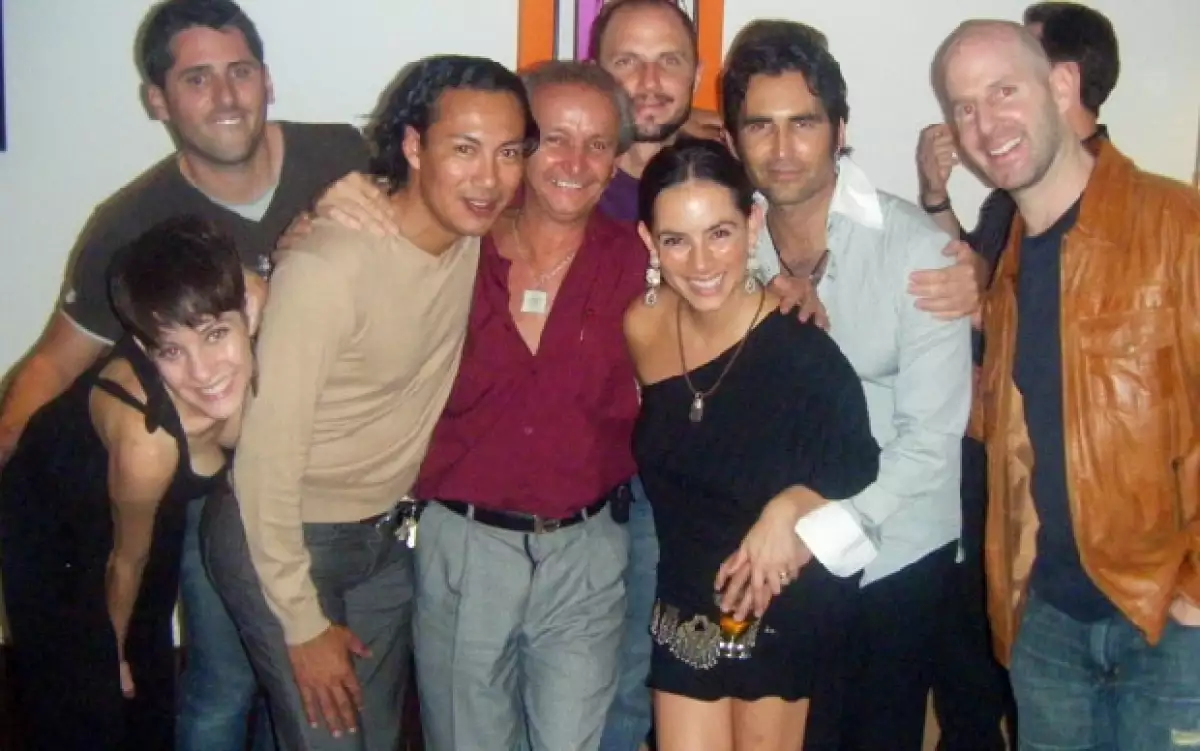 Claudia con Santiago Kneeland, Mariana Kneeland, Fausto santiago, José Luis Lizaldi papá de la festejada, Vicente Fregoso, Eamonn y Ari Rapoport