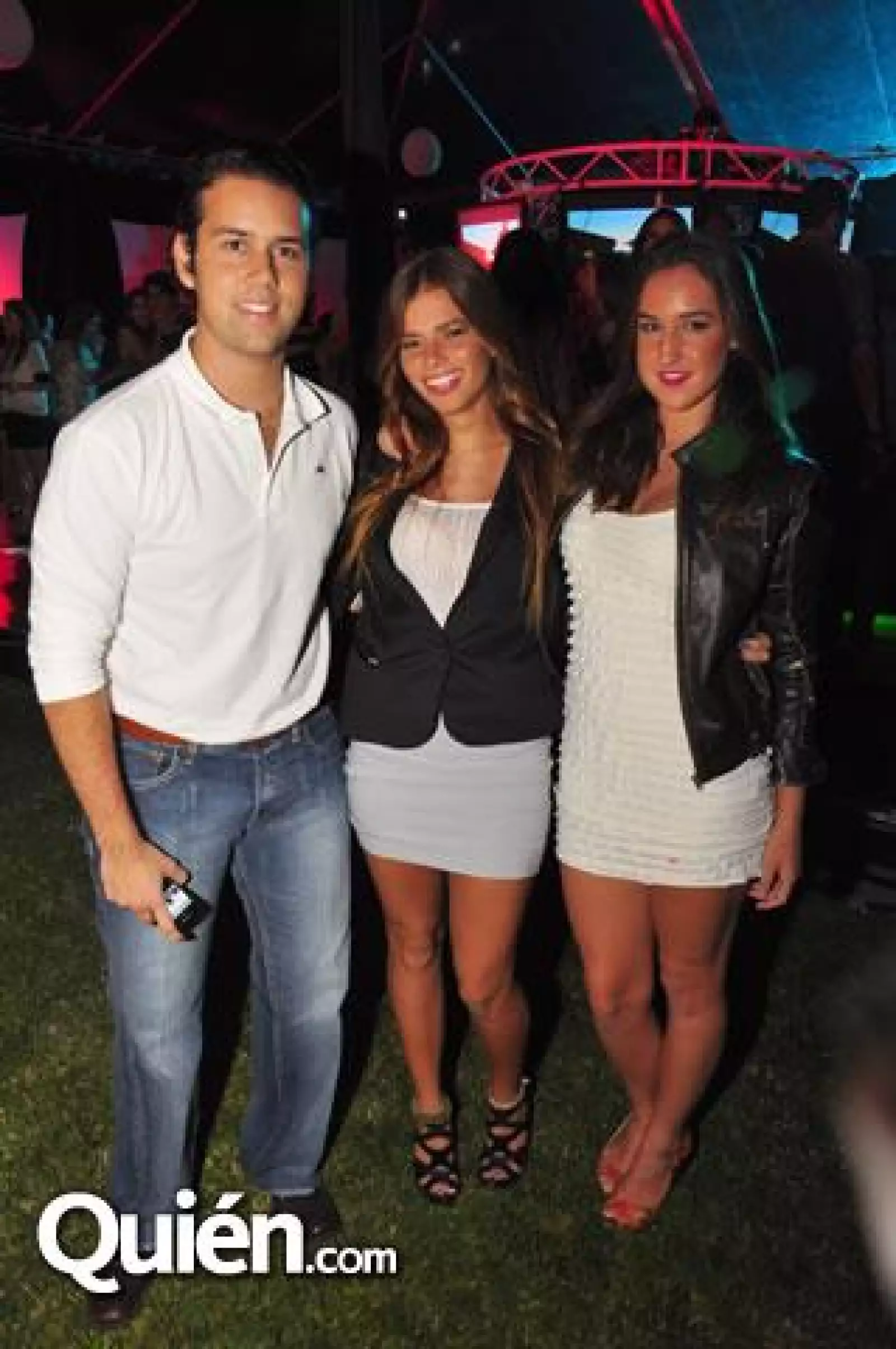 Bernardo González,Adriana Dueñas,Ann Gutiérrez