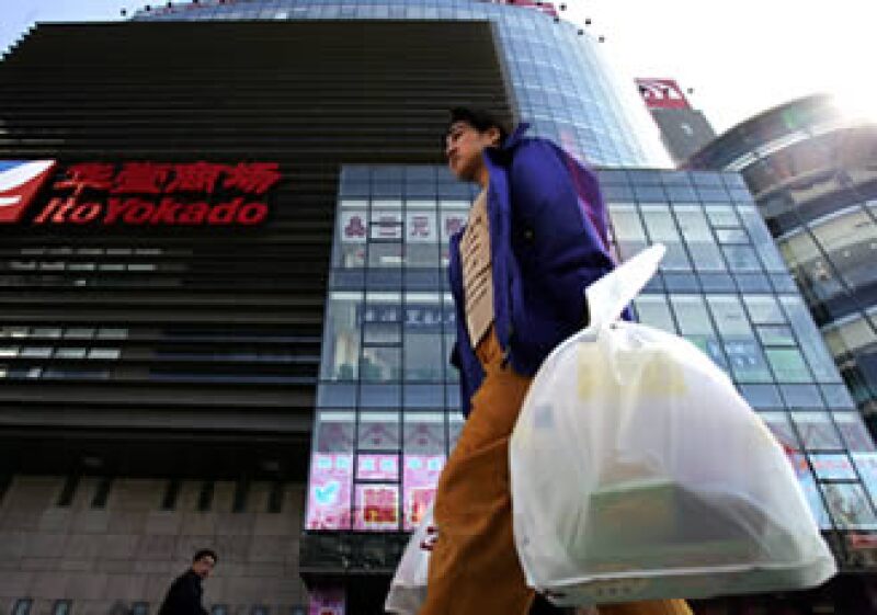 Los chinos deberán consumir más de lo que producen, para ayudar a equilibrar la economía. (Foto: AP)