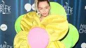 Jennifer Lopez se pone seria y nos encanta su look de profesora, Cate Blanchett vuelve a triunfar y con mucha pedrería, mientras Kylie Jenner fracasa en un Balmain y Beyoncé nos decepciona por vulgar.
