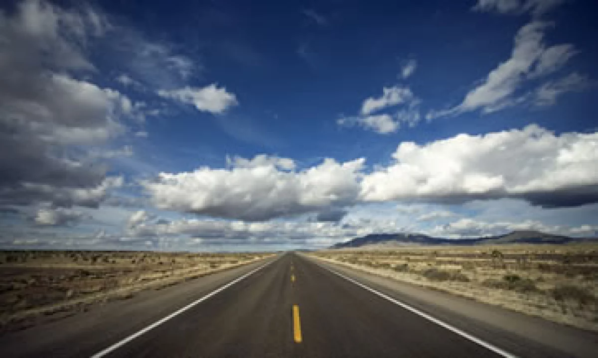 ICA detalló que la obra será un tramo de dos carriles y 30 kilómetros de longitud. (Foto: Thinkstock)