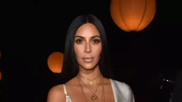 Kim Kardashian en París