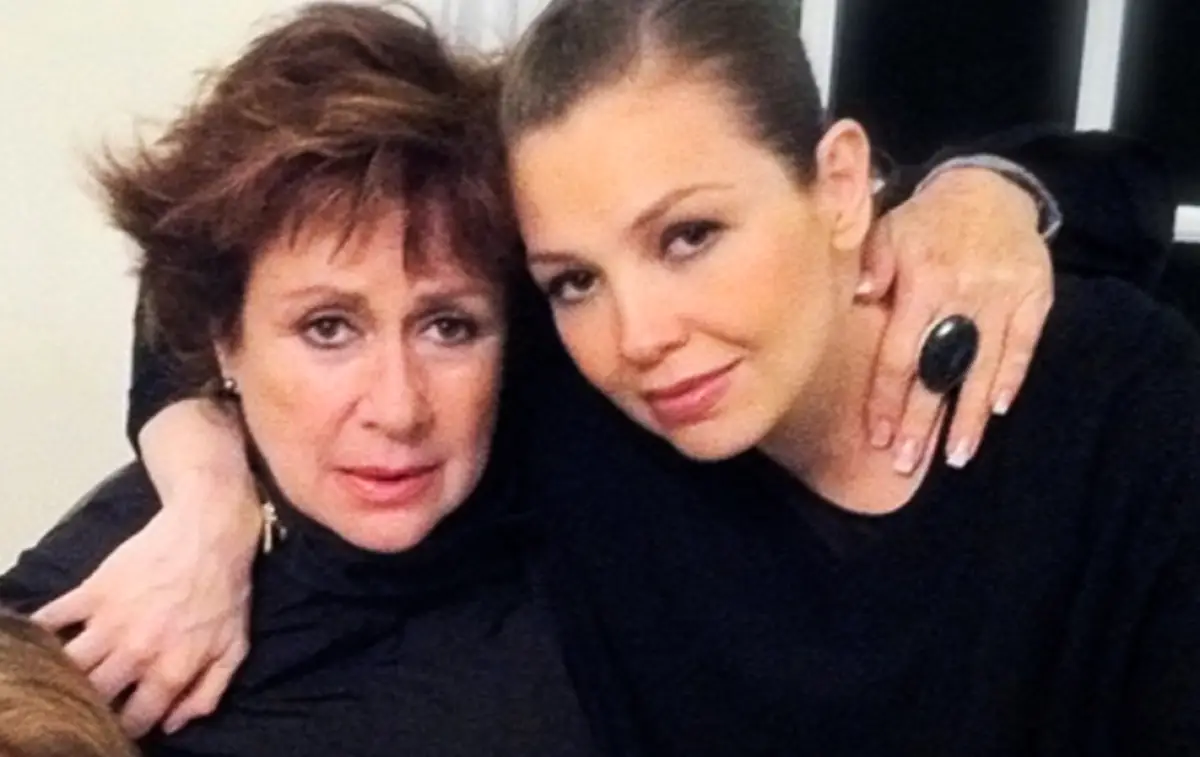 thalia-laura-zapata.jpg