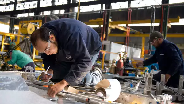 Bombardier cuenta con un programa constante de atracci�n de talento en las universidades y concretamente con el Instituto Tecnol�gico de Estudios Superiores de Monterrey (ITESM)
