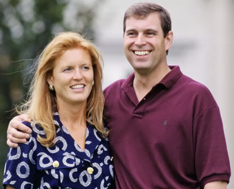 La Duquesa de York y su príncipe favorito son la mejor pareja divorciada que existe en el mundo de los royal. Hoy que Fergie cumple 54 años, conoce la historia de estos ex esposos.