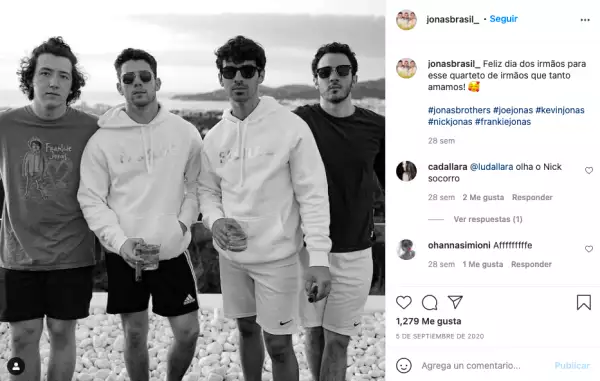 Jonas Brothers.
