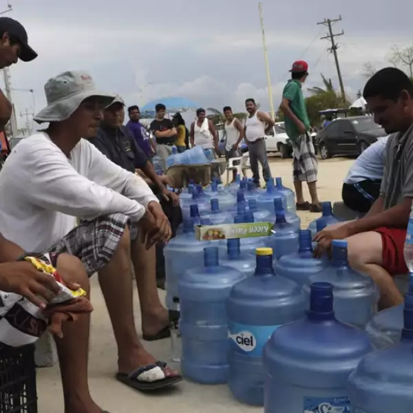 Garrafones agua San Jose Cabo Odile