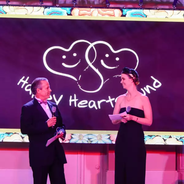 Carlos Muriel y Nicolette Koeman.jpg