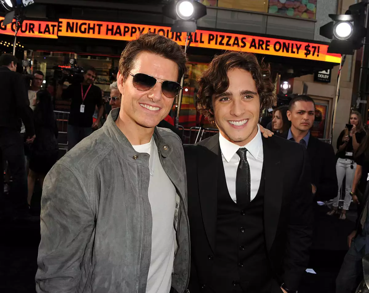 diego-boneta-tom-cruise