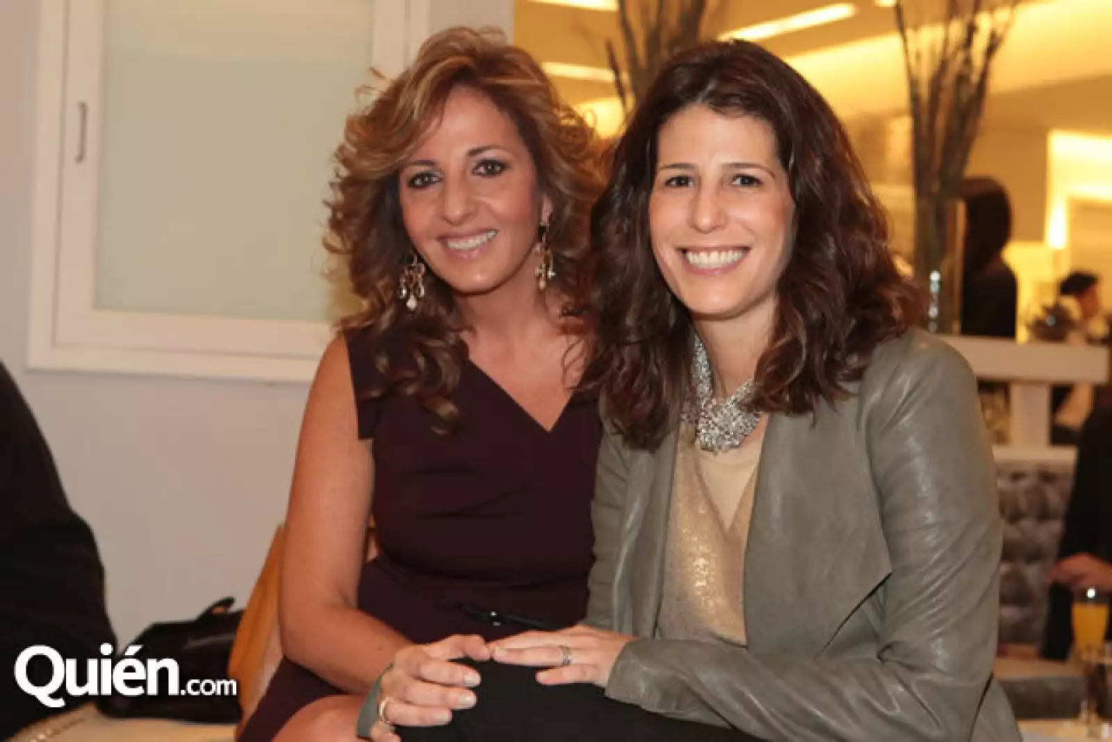 Monserrat Motey,Adriana Hans