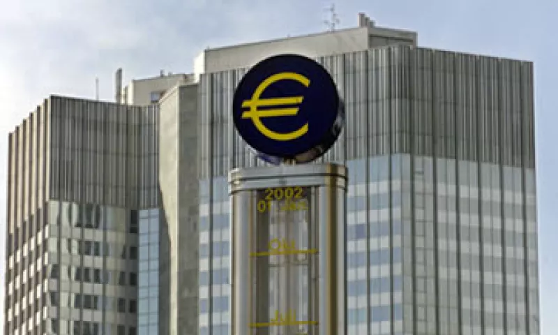 El BCE entregó fondos a una tasa de 1.25%, por debajo de la tasa a una semana de 1.31% disponible en los mercados abiertos. (Foto: AP)