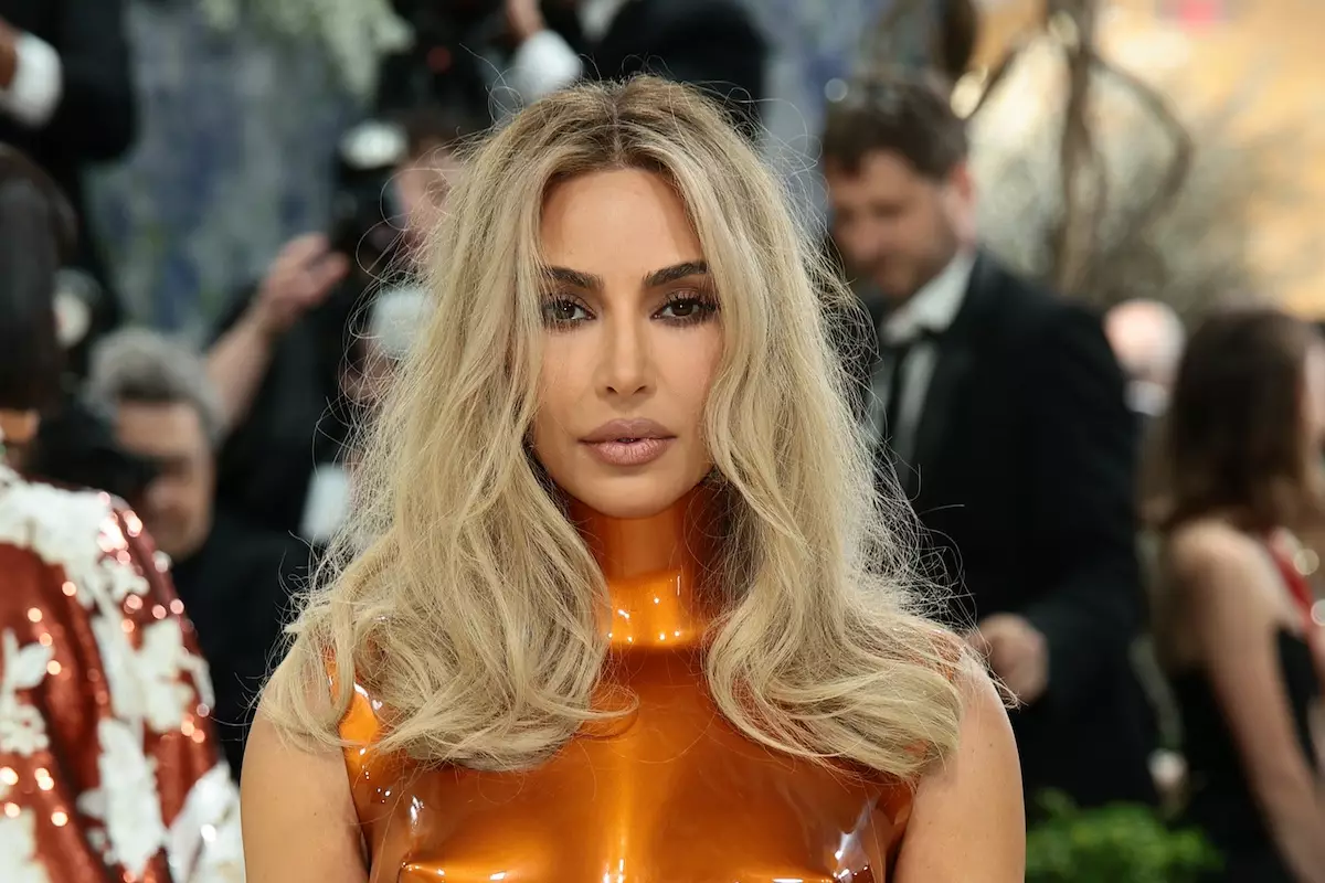 kim-kardashian-ladrones-paris