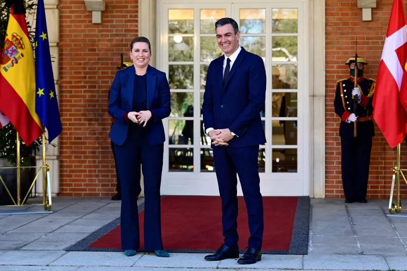 "España y Dinamarca opuestas a considerar "verdes" el gas y energía nuclear".