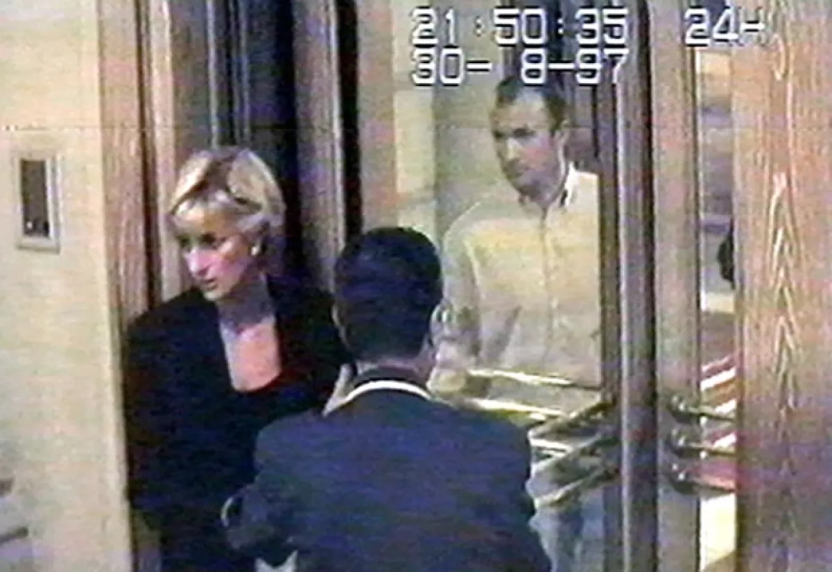 Los últimos instantes de la vida de Diana de Gales. La foto fue tomada en el Ritz de París.