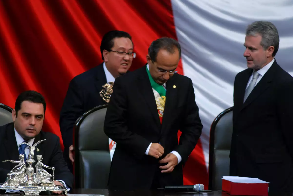 Felipe Calderón fue el último presidente en acudir personalmente al Congreso a entregar su informe de gobierno. 
