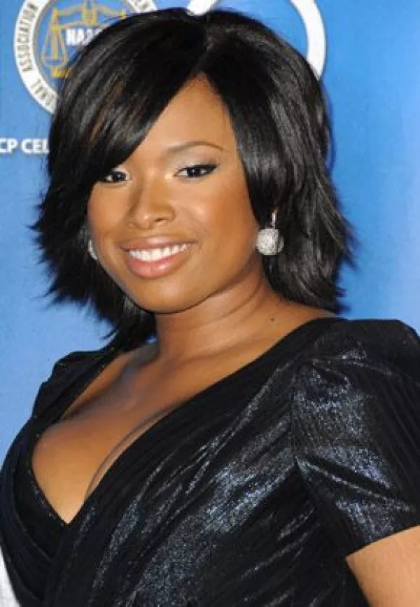 La cantante trabaja en su próximo material, alejada de los ritmos R&B y pop, ahora busca un sonido espiritual.