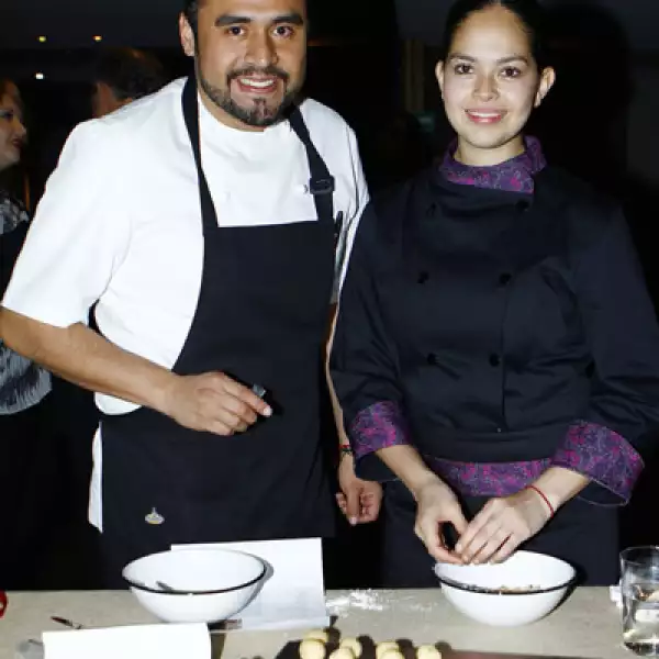 Sergio Camacho,Ale Macias