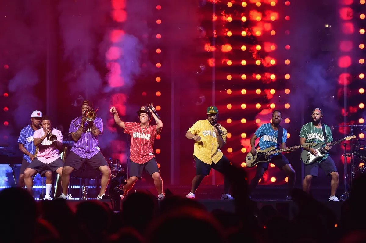 Bruno-Mars-24K-Magic