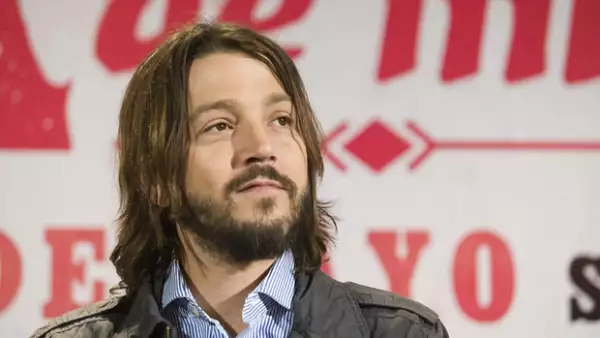 Antes de viajar a Los Ángeles, California, platicamos con el actor y notamos que su faceta de papá la disfruta mucho. También nos dijo qué opina de Camila como cantante.