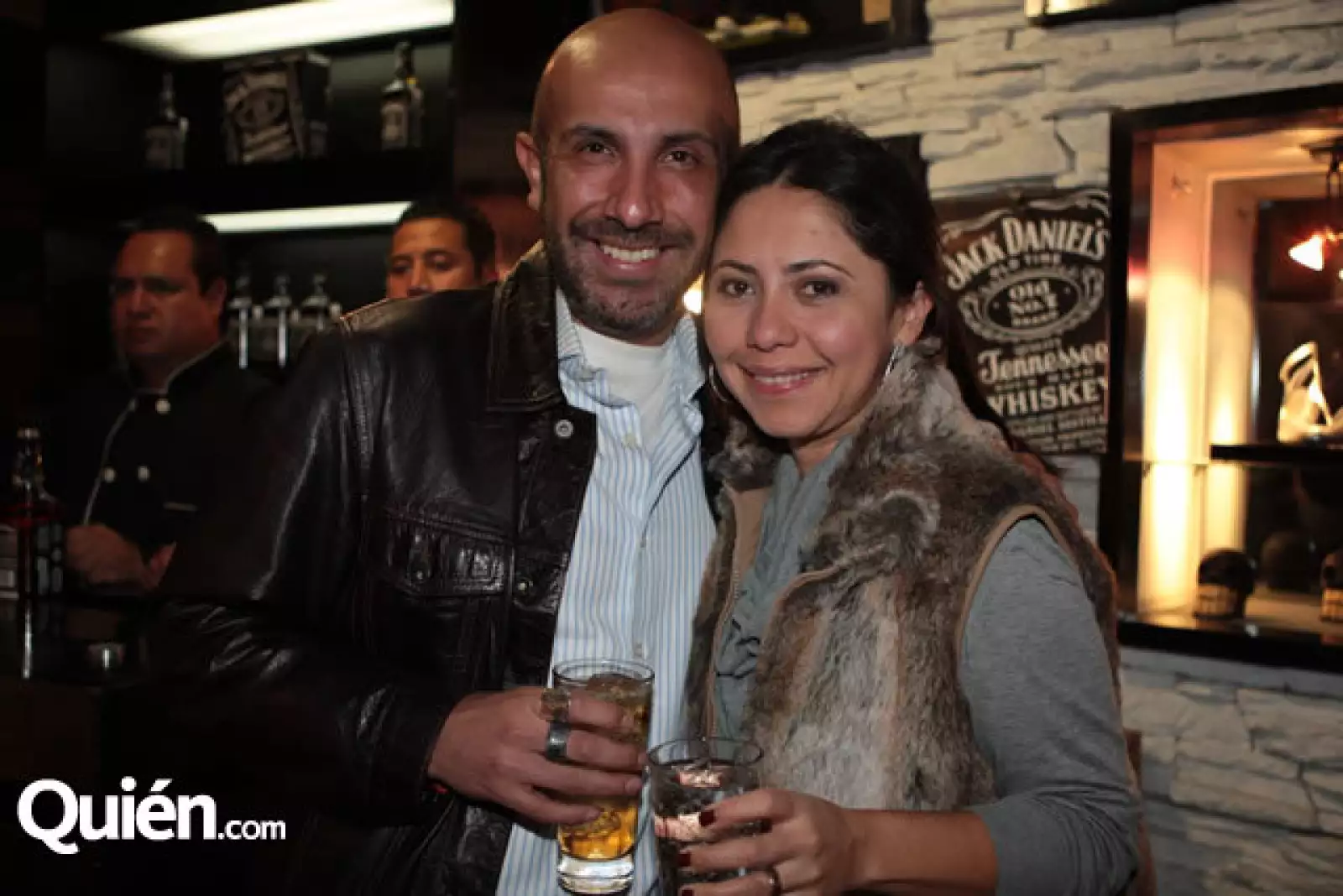 Gustavo Helguera,Mayra García