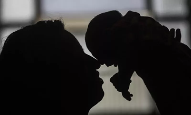 Las autoridades sanitarias registraron los primeros casos de mujeres embarazadas con síntomas del vrius (Foto: EFE/Archivo)