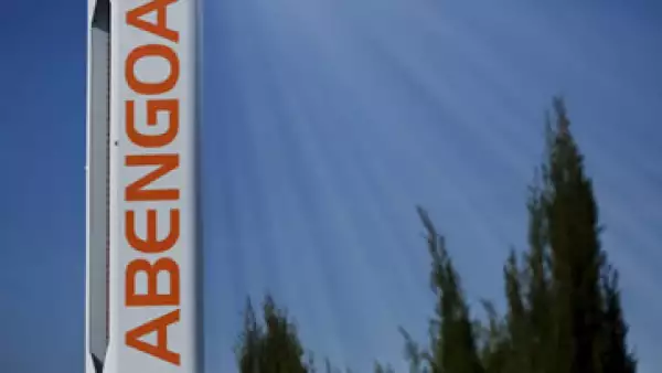 Las acciones de Abengoa en la Bolsa de España se derrumbaron este miércoles 53.85%. (Foto: Reuters )