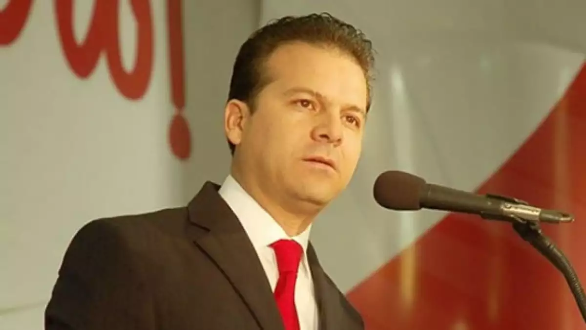 El aspirante del PRI al gobierno duranguense ya fue presidente estatal de su partido