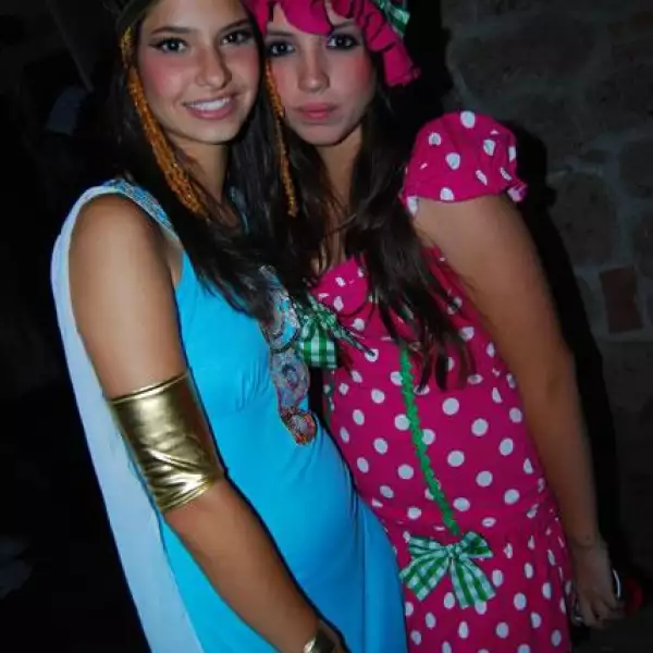 Fiesta de disfraces de parejas