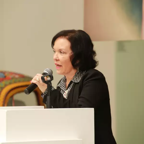 HOMENAJE A MARIE THÉRÈSE HERNAND DE ARANGO