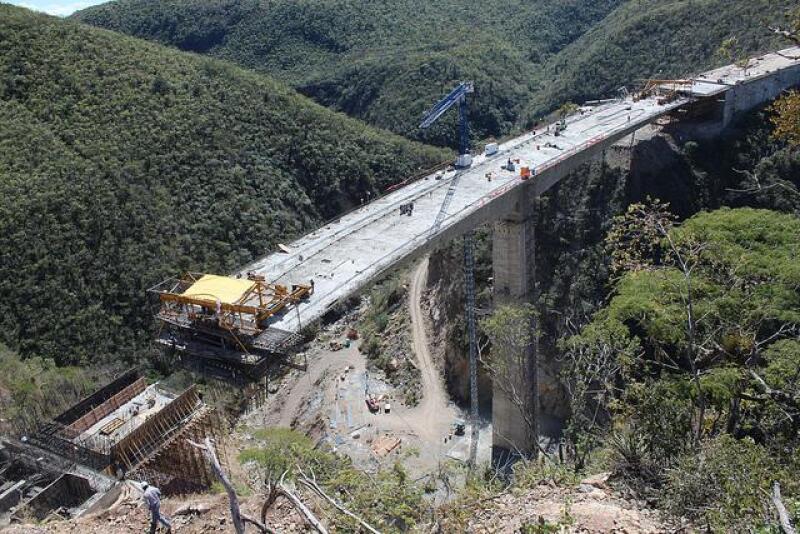 Puente infraestructura