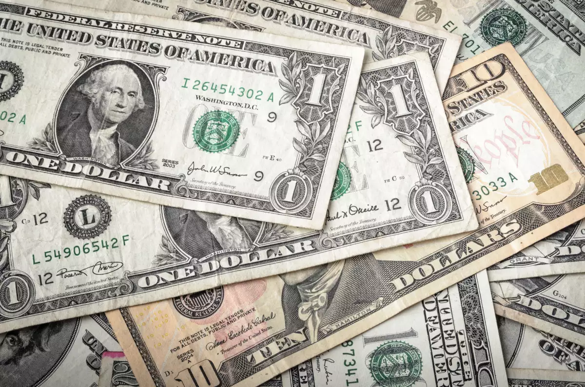 El peso se debilita