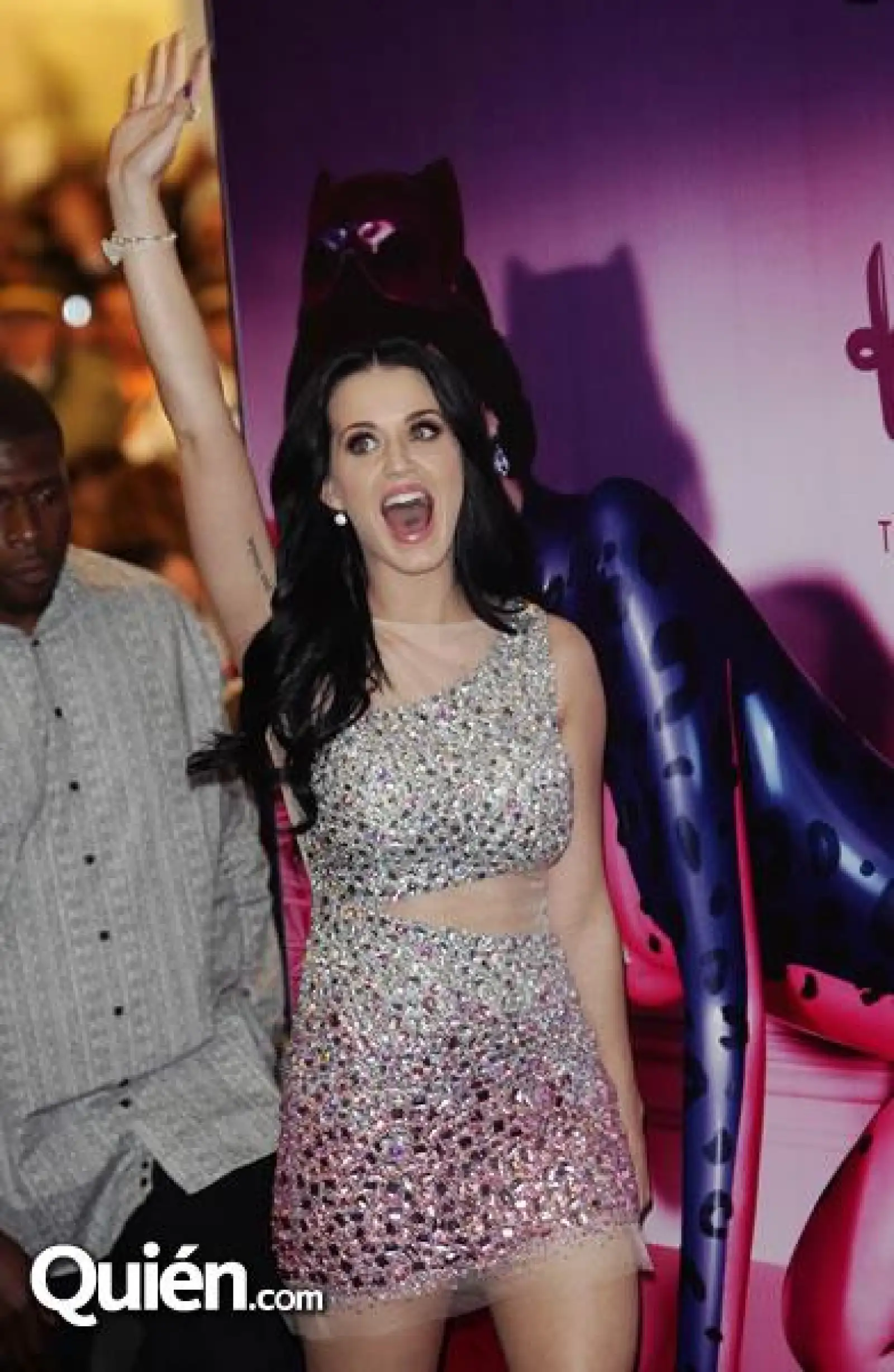 Katy Perry en la firma de autógrafos