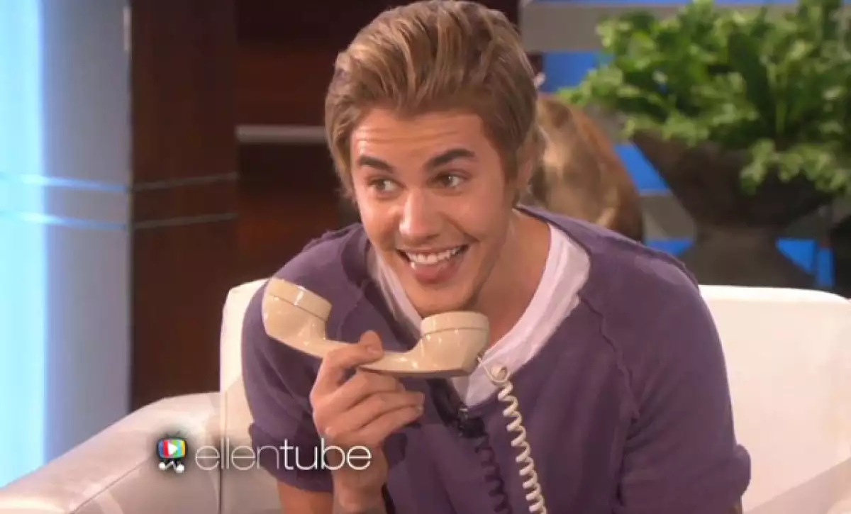 Bieber se pone bromista con un prank call en vivo y en directo, además el supuesto novio de Miley Cyrus en una persecución de película y Chelsea Handler muerde la mano que le dio de comer en E!