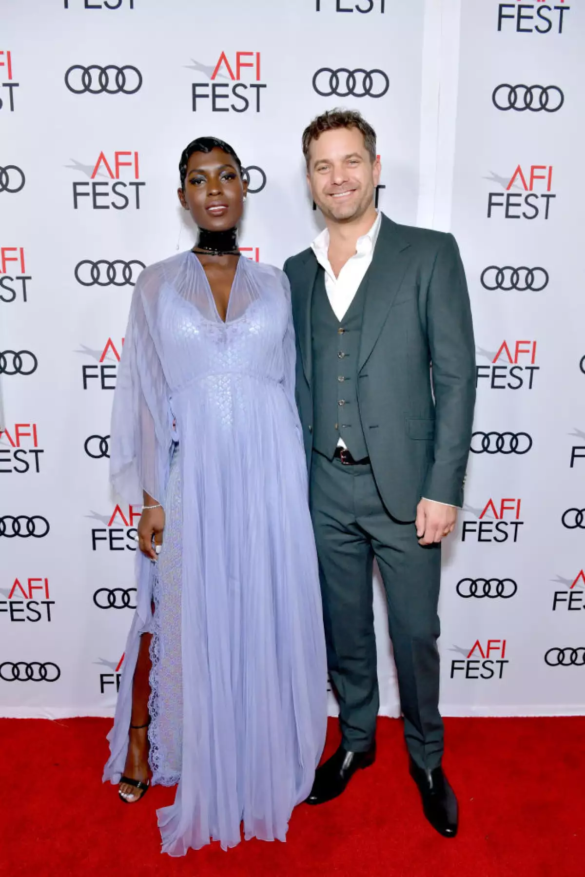 Jodie Turner-Smith y Joshua Jackson