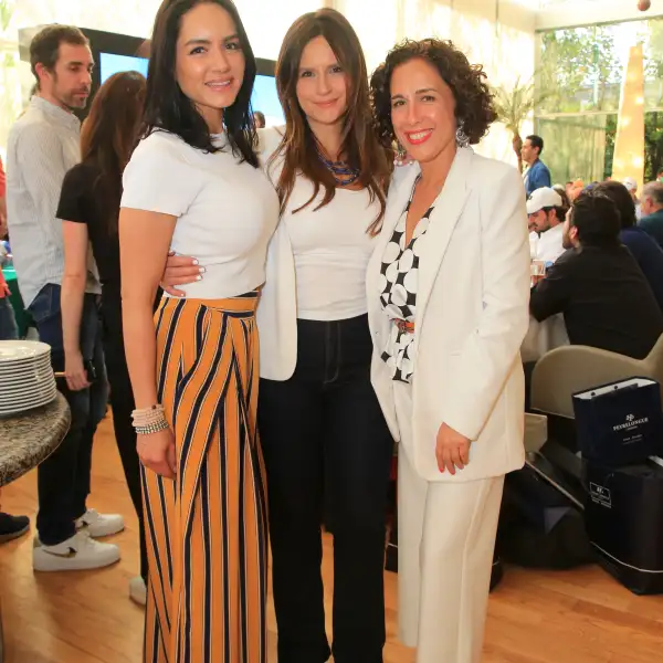 Luz Saenz, Joy Chimely y Mariana Pezet 