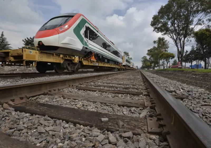 tren mexico toluca