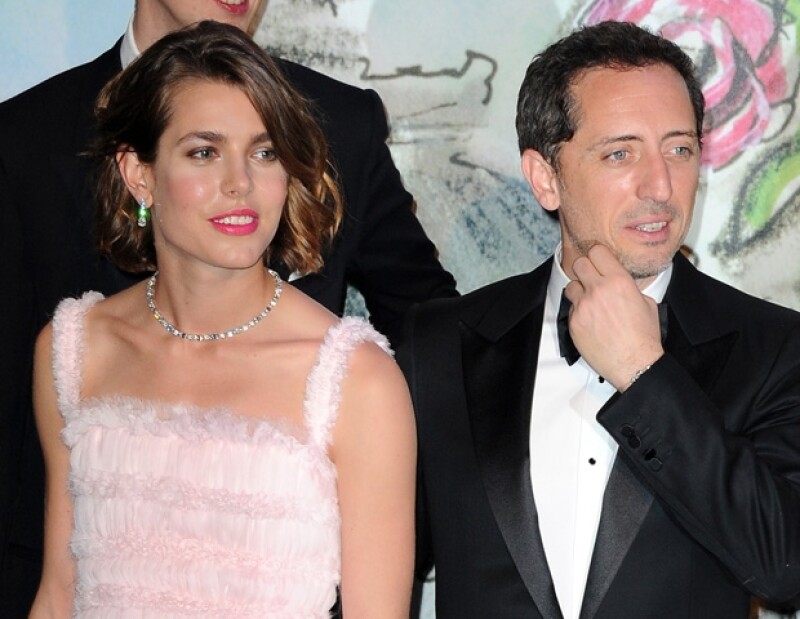 Tras poco más de un año de relación con el actor y comediante, Carlota asistió con él al Baile de la Rosa.