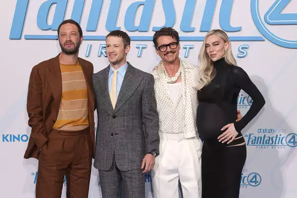 Foto del elenco de los 4 fantásticos: Ebon Moss-Bachrach, Joseph Quinn, Pedro Pascal y Vanessa Kirby