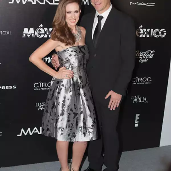 Jaqueline Bracamontes,Martín Fuentes