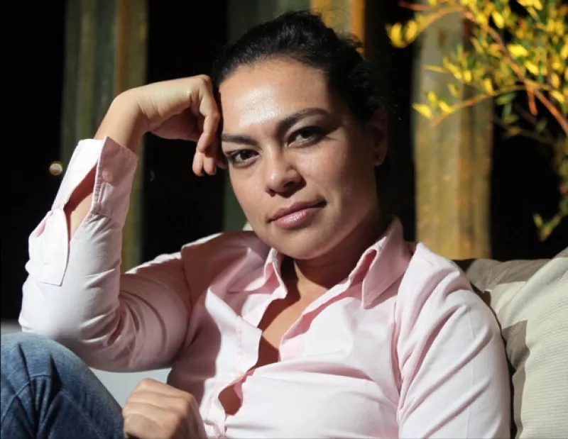 La guapa actriz mexicana logró realizar su sueño de ser fotografiada por el artista Spencer Tunick, quien se encuentra en el Festival Internacional de Cine de Guanajuato.