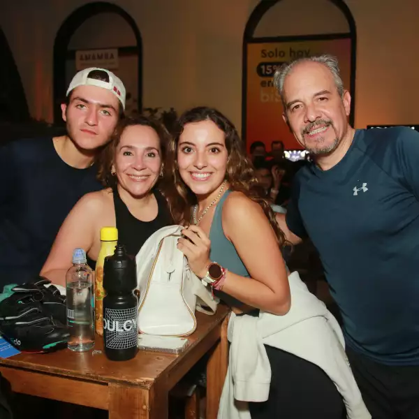 juan-pablo-landa-fernanda-herrera-renata-guevara